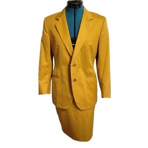 Chiara Benci Vintage made in Italy mustard suit set women's size medium